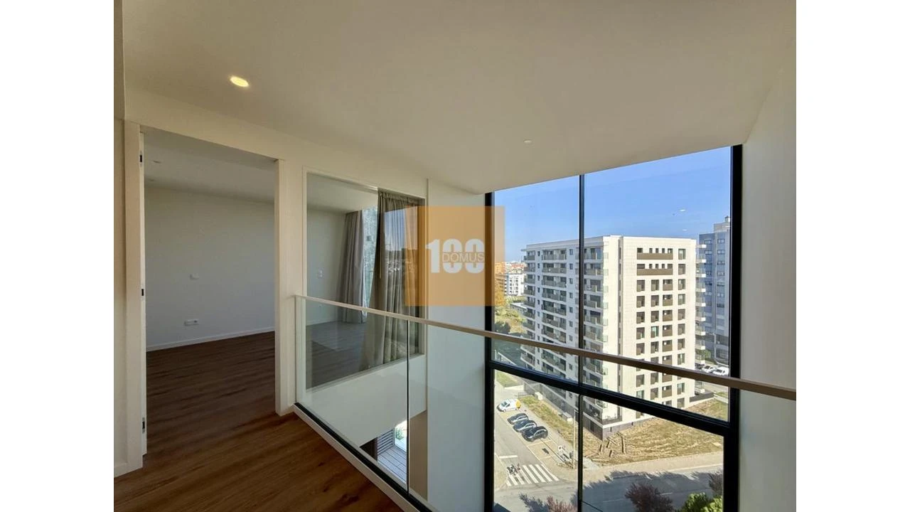 Apartamento T2 para Venda em Mafamude e Vilar do Paraíso Foto 18