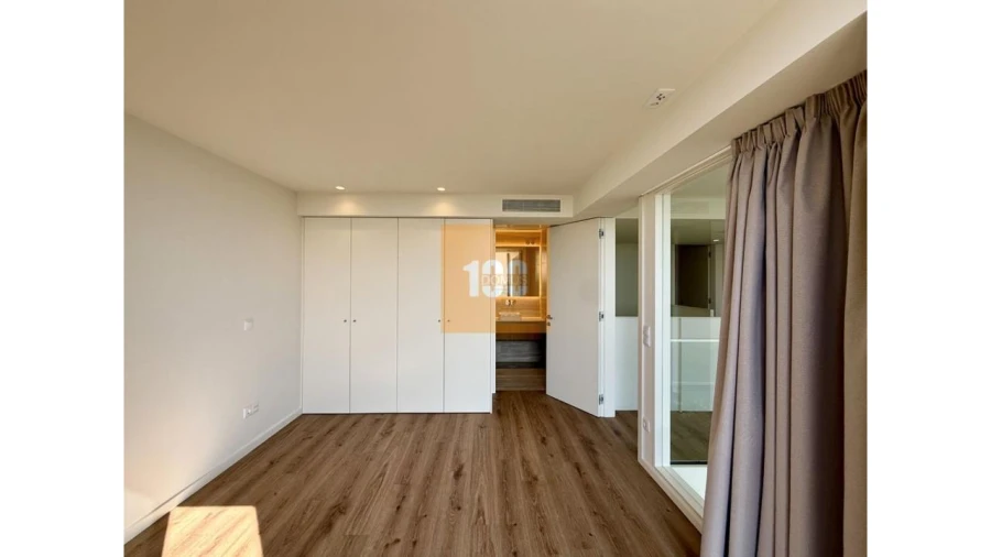 Apartamento T2 para Venda em Mafamude e Vilar do Paraíso Foto 17