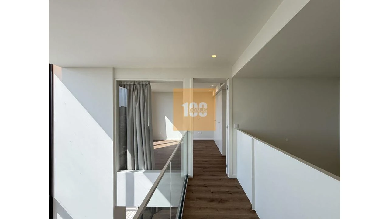 Apartamento T2 para Venda em Mafamude e Vilar do Paraíso Foto 15