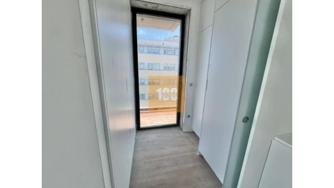 Apartamento T3 para Venda em Santa Marinha e São Pedro da Afurada