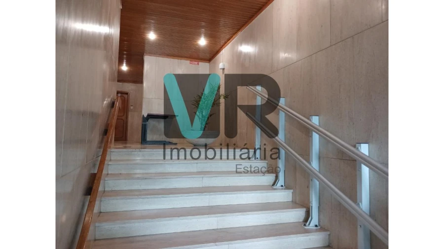Apartamento T1 para Venda em Braga (Maximinos, Sé e Cividade) Foto 14