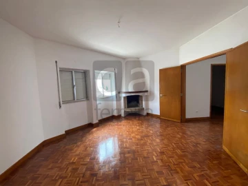 Apartamento T4 para Venda em Alpiarça