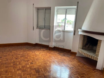 Apartamento T4 para Venda em Alpiarça