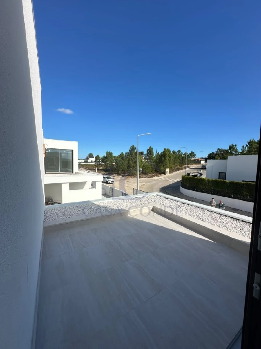 Moradia T3 para Venda em Quinta do Anjo Foto 2