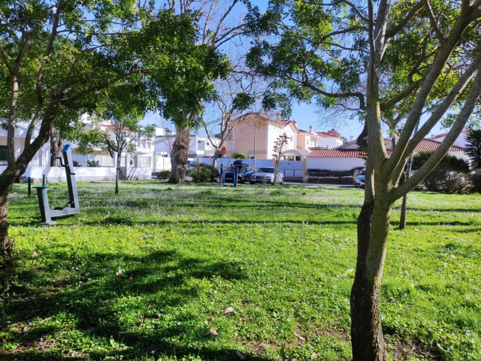 Terreno para Venda em Alcabideche Foto 14