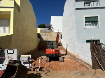 Moradia T4 para Venda em Quelfes