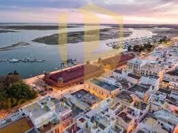 Moradia T4 para Venda em Quelfes