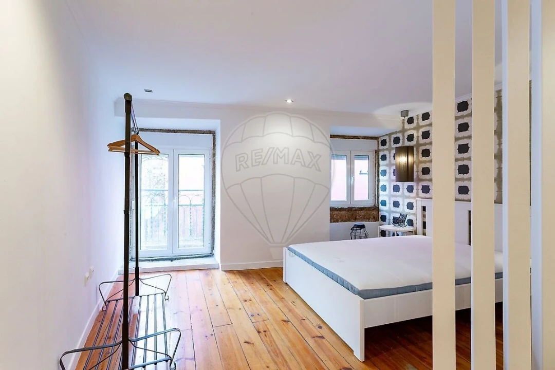 Apartamento T1 para Venda em Santa Maria Maior Foto 3