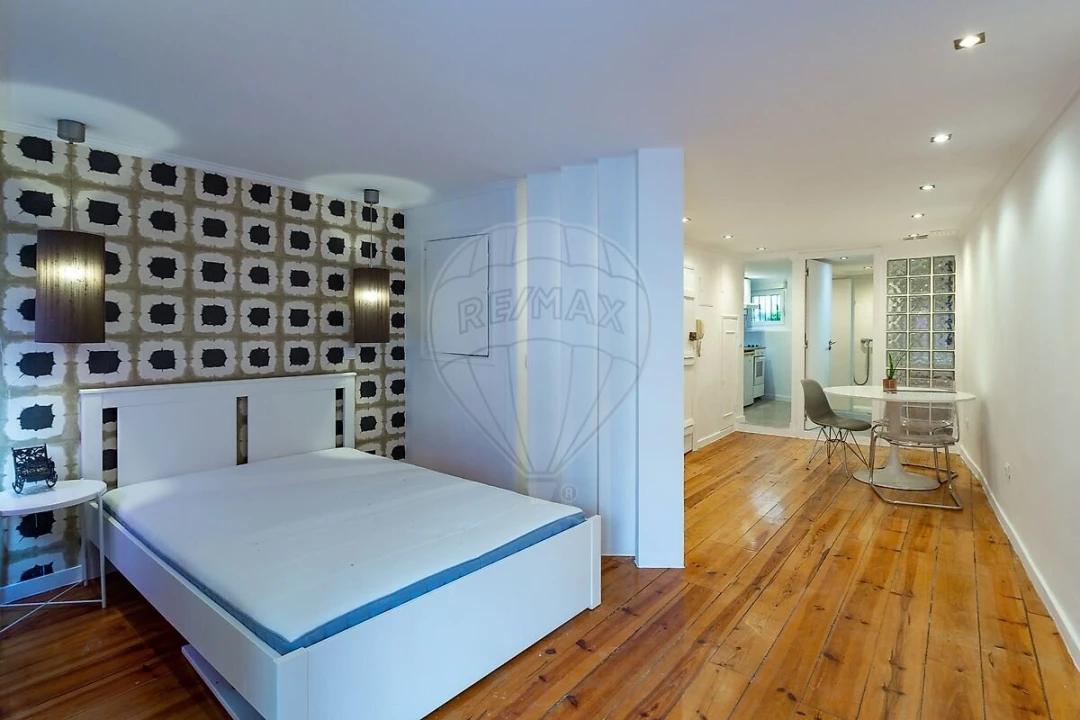 Apartamento T1 para Venda em Santa Maria Maior Foto 8