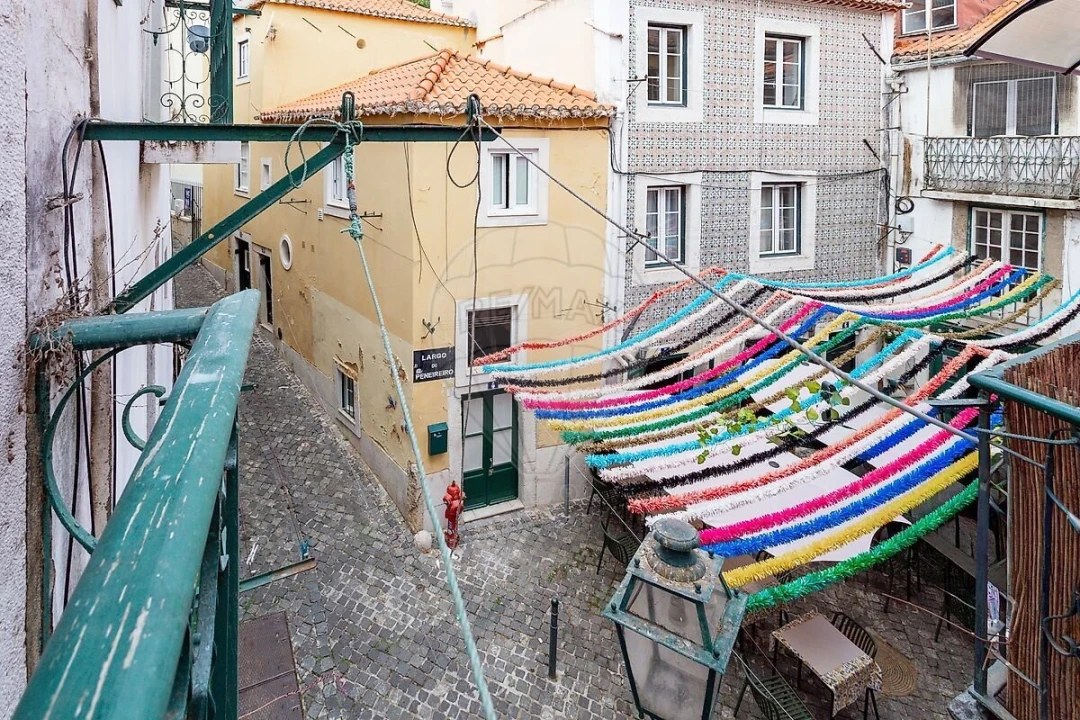 Apartamento T1 para Venda em Santa Maria Maior Foto 5