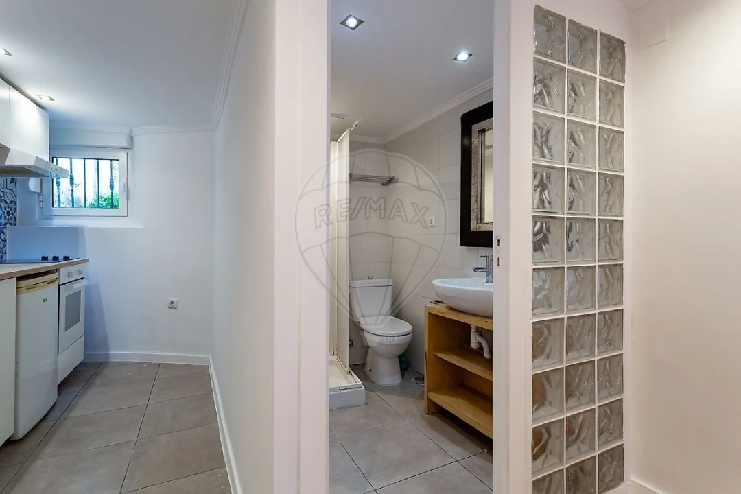 Apartamento T1 para Venda em Santa Maria Maior Foto 10
