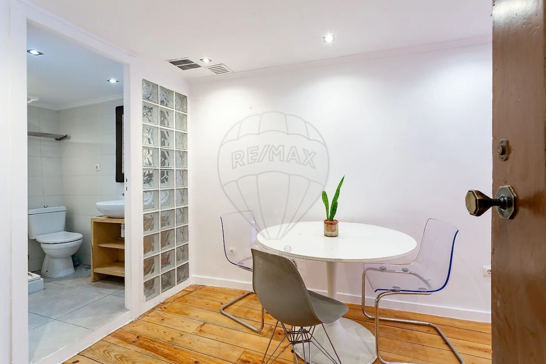 Apartamento T1 para Venda em Santa Maria Maior Foto 16