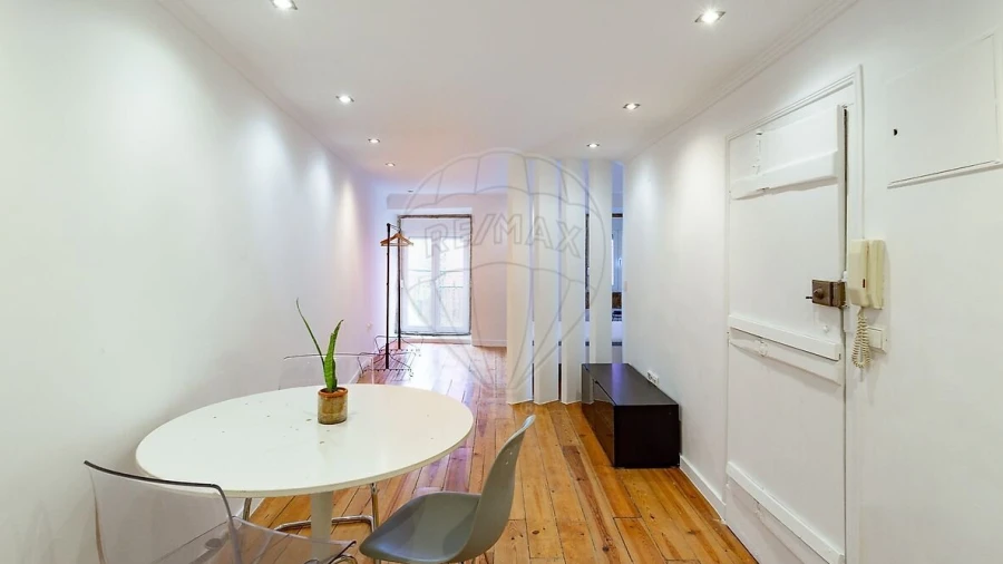 Apartamento T1 para Venda em Santa Maria Maior