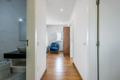 Apartamento T3 para Venda em Marvila, Ribeira Santarém, São Salvador, São Nicolau