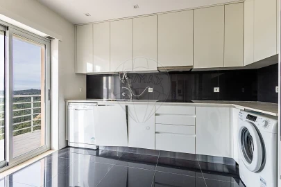 Apartamento T3 para Venda em Marvila, Ribeira Santarém, São Salvador, São Nicolau