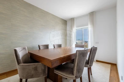 Apartamento T3 para Venda em Marvila, Ribeira Santarém, São Salvador, São Nicolau