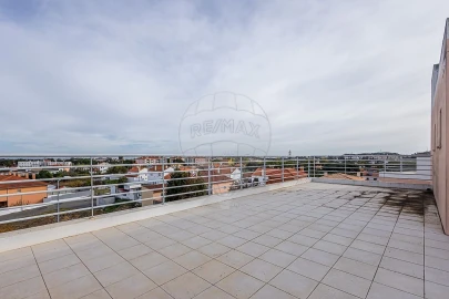 Apartamento T3 para Venda em Marvila, Ribeira Santarém, São Salvador, São Nicolau
