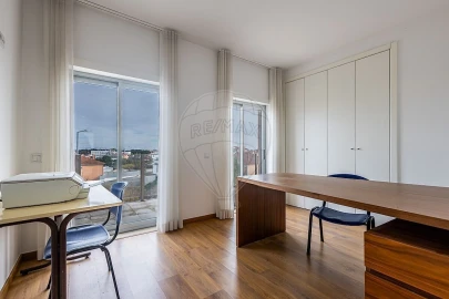 Apartamento T3 para Venda em Marvila, Ribeira Santarém, São Salvador, São Nicolau