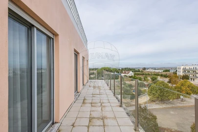 Apartamento T3 para Venda em Marvila, Ribeira Santarém, São Salvador, São Nicolau
