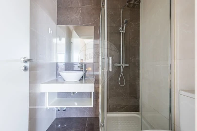 Apartamento T3 para Venda em Marvila, Ribeira Santarém, São Salvador, São Nicolau