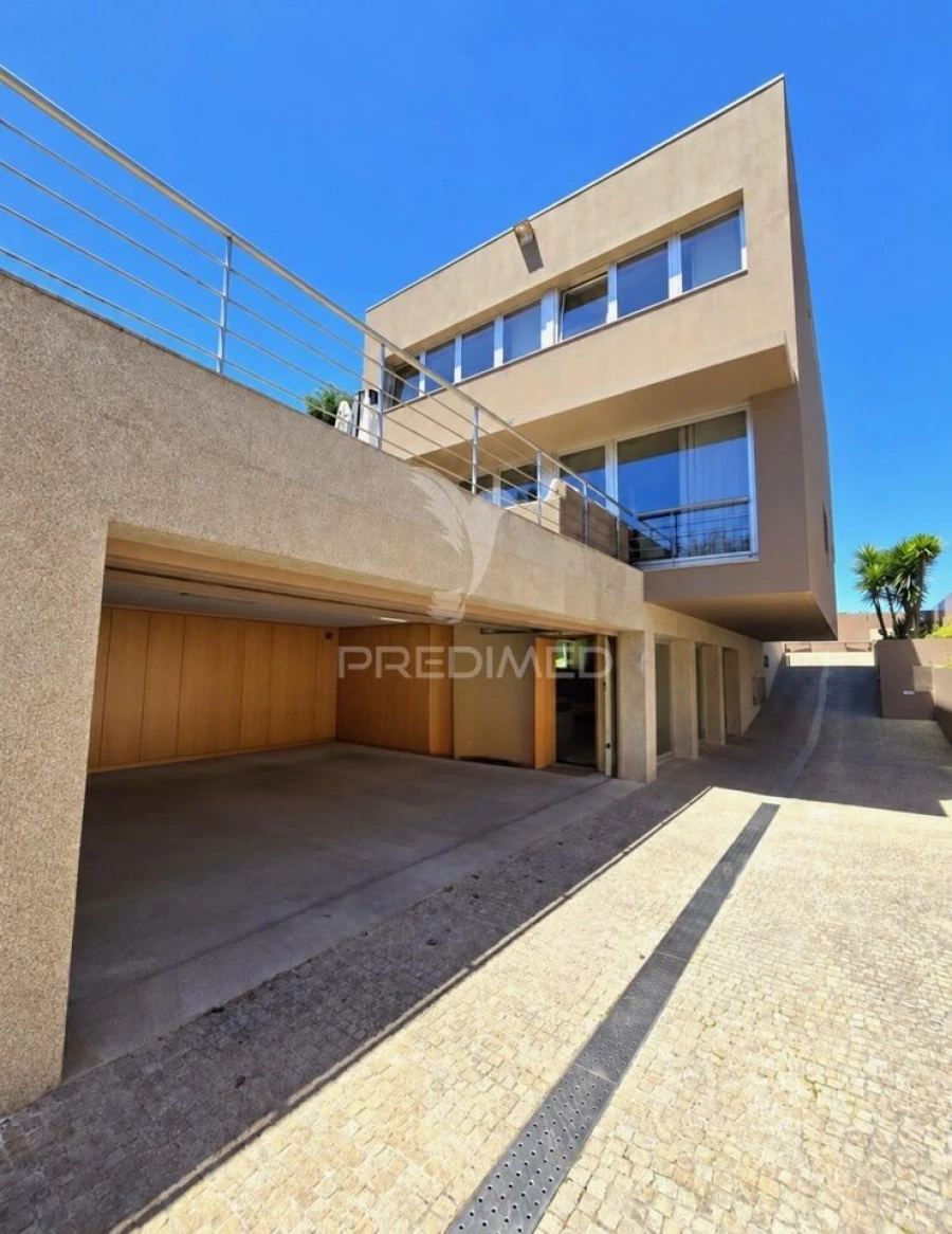 Moradia T4 para Venda em Arvore Foto 31
