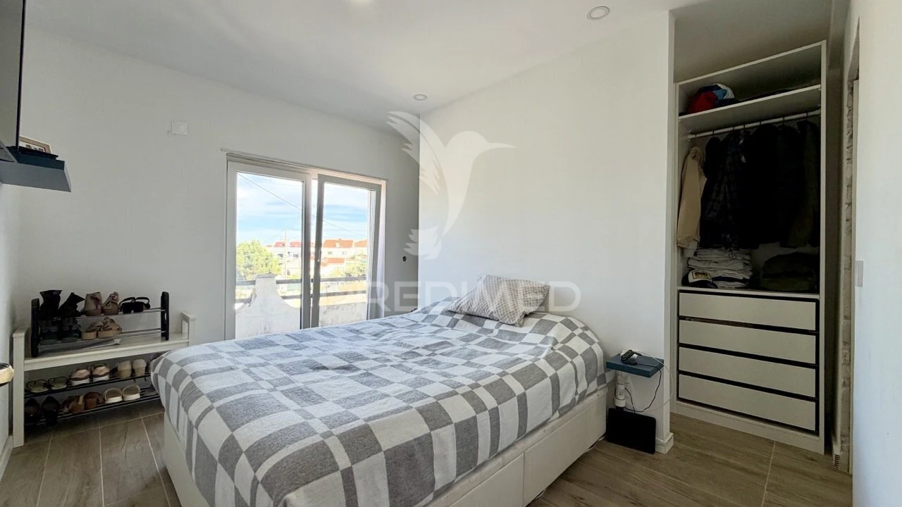 Moradia T4 para Venda em Quinta do Conde Foto 26