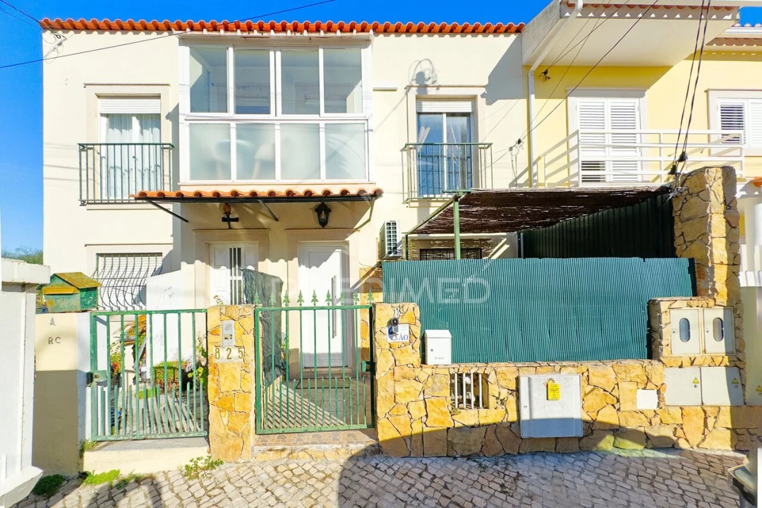 Moradia T2 para Venda em Quinta do Conde Foto 30