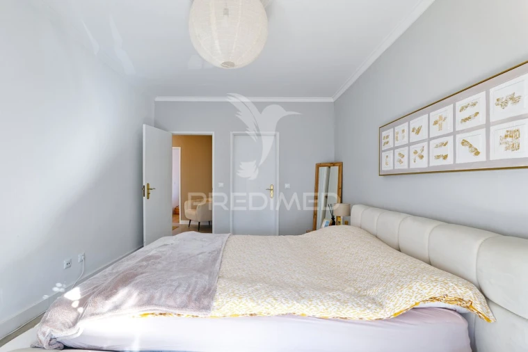 Moradia T2 para Venda em Quinta do Conde Foto 4