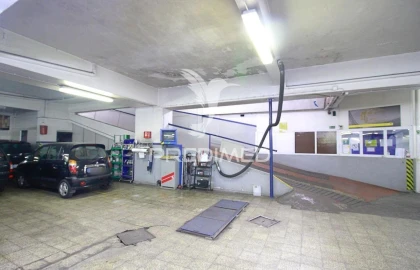 Armazém para Arrendamento em Venteira