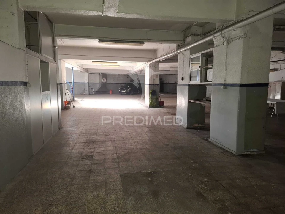Armazém para Arrendamento em Venteira Foto 17