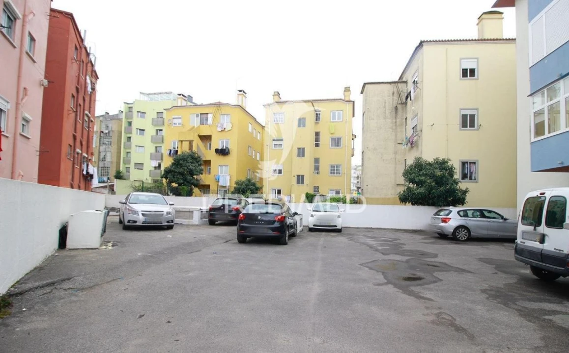 Armazém para Arrendamento em Venteira Foto 16