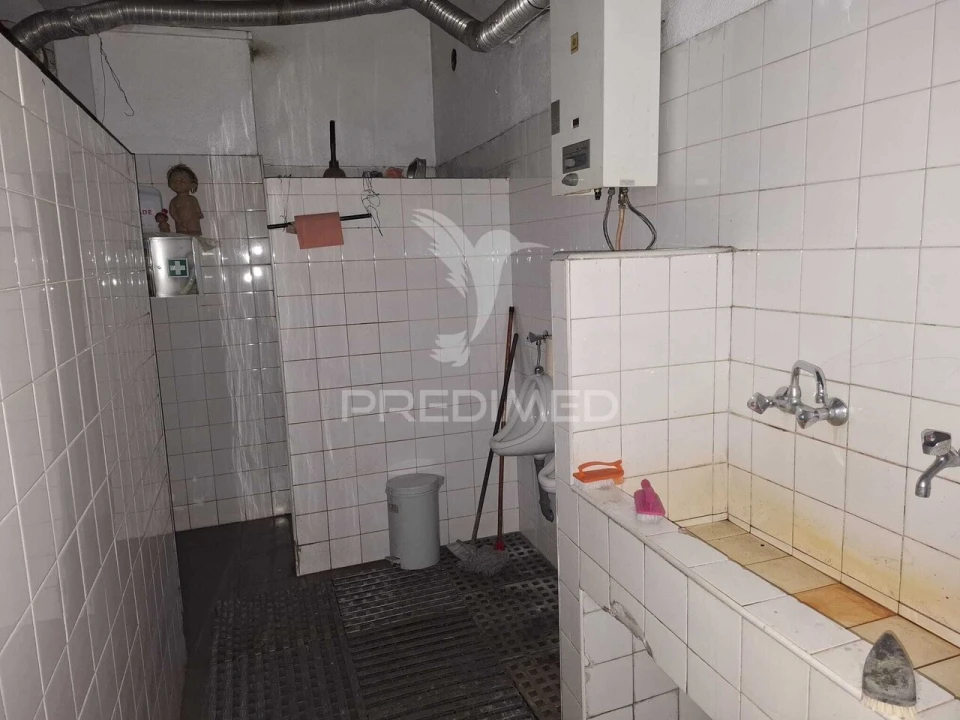Armazém para Arrendamento em Venteira Foto 14