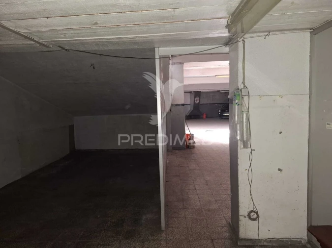 Armazém para Arrendamento em Venteira Foto 12