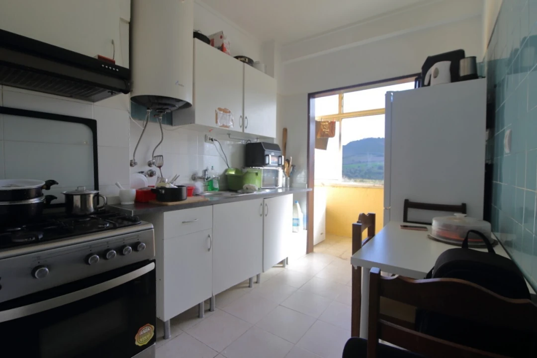 Apartamento T3 para Venda em Santo António dos Cavaleiros e Frielas Foto 3