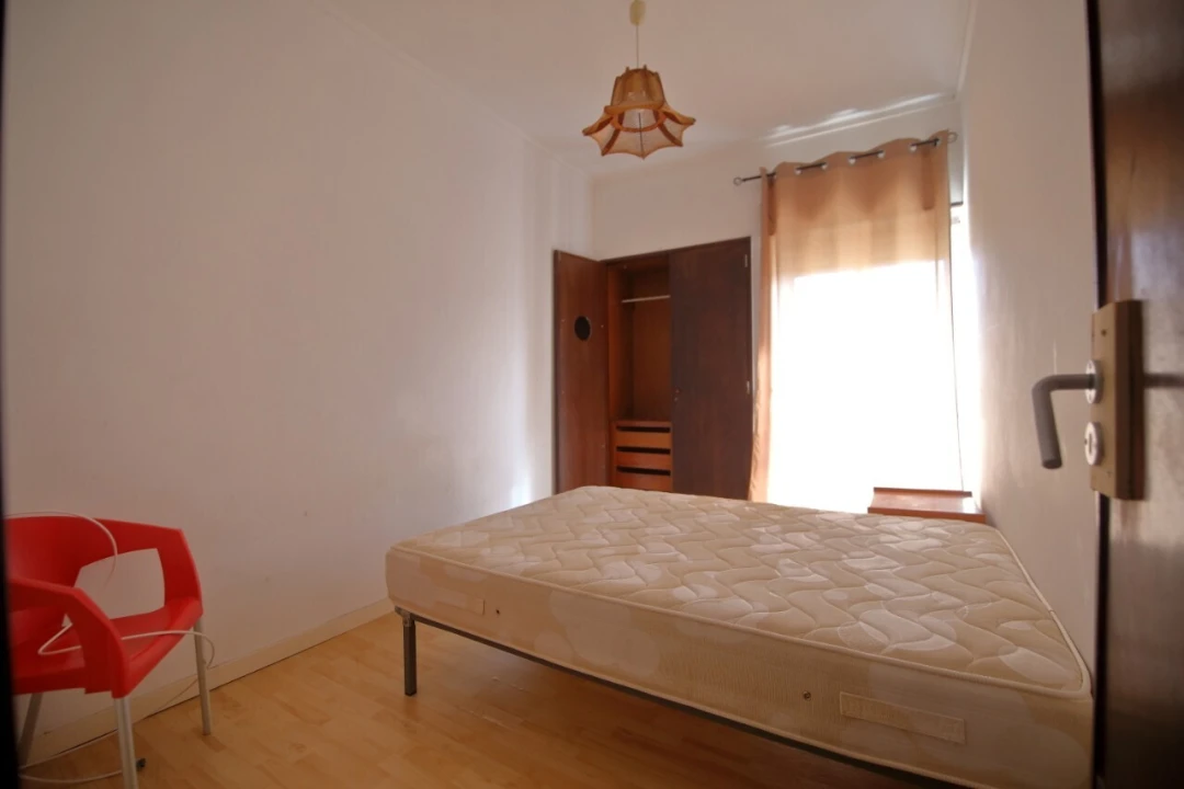 Apartamento T3 para Venda em Santo António dos Cavaleiros e Frielas Foto 5