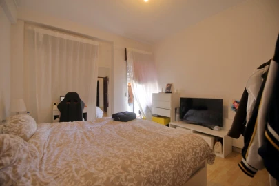 Apartamento T3 para Venda em Santo António dos Cavaleiros e Frielas