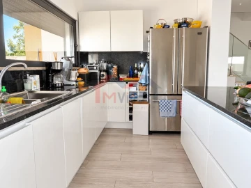 Moradia T4 para Venda em Pechão