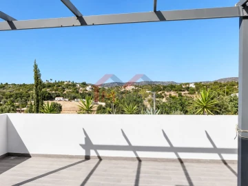 Moradia T4 para Venda em Pechão