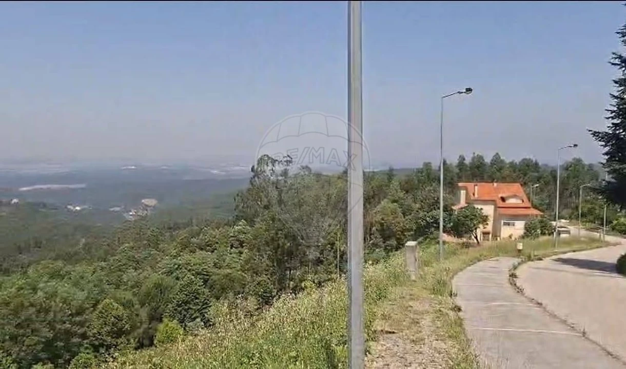 Terreno para Venda em Luso Foto 2