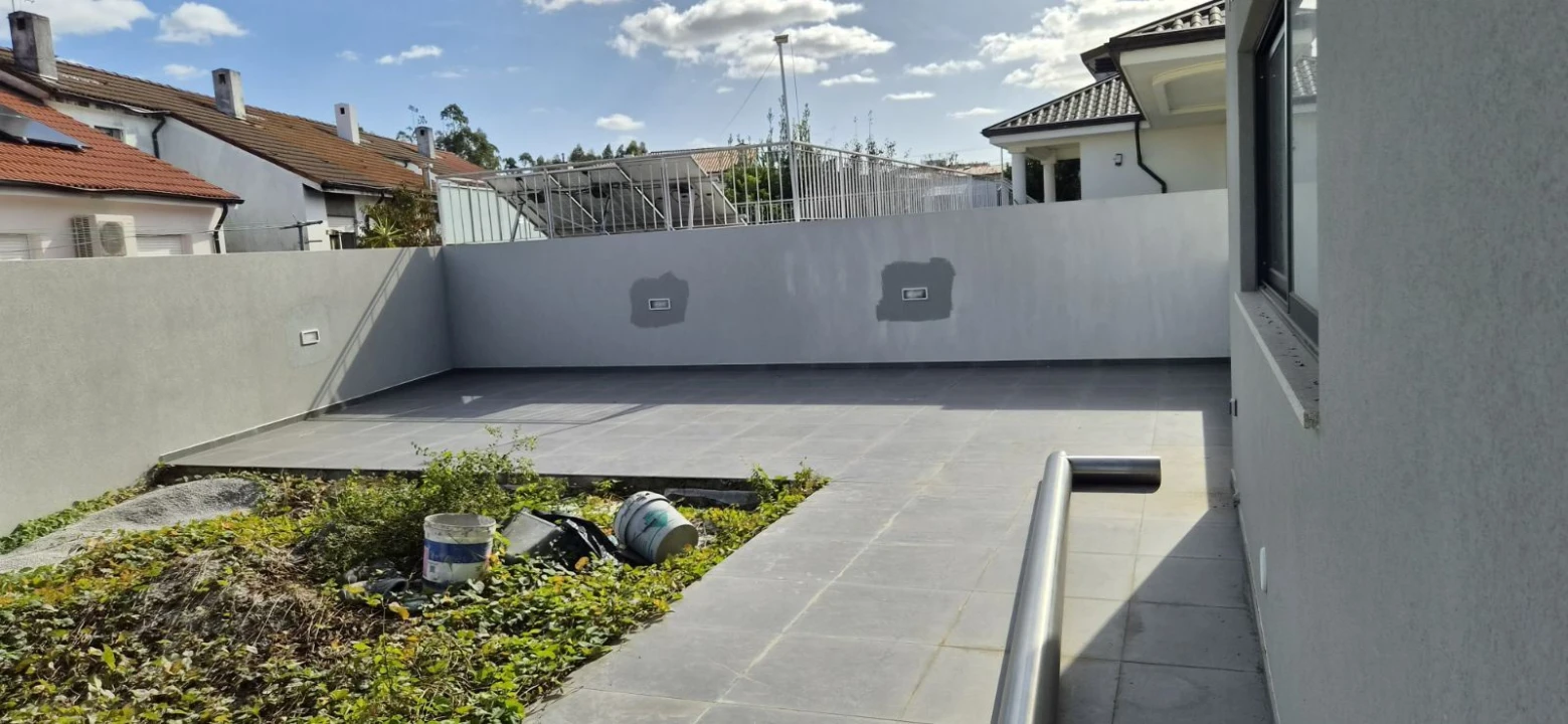 Moradia T3 para Venda em Cidade da Maia Foto 8