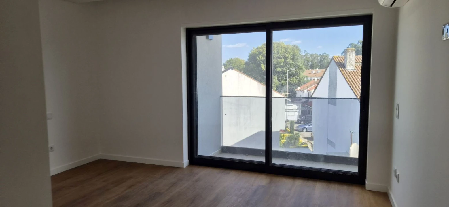 Moradia T3 para Venda em Cidade da Maia Foto 19