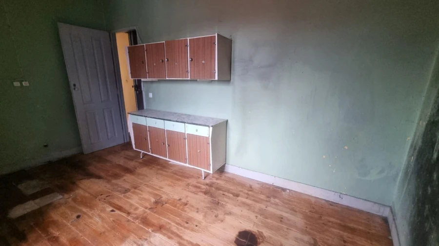 Apartamento T4 para Venda em Alcoentre Foto 4