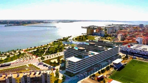 Terreno P/ Prédio para Venda em Barreiro e Lavradio