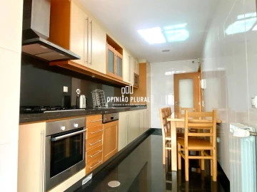 Apartamento T3 para Arrendamento em Espinho