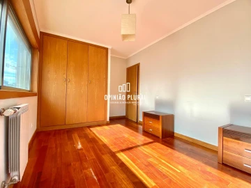 Apartamento T3 para Arrendamento em Espinho
