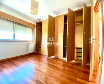 Apartamento T3 para Arrendamento em Espinho