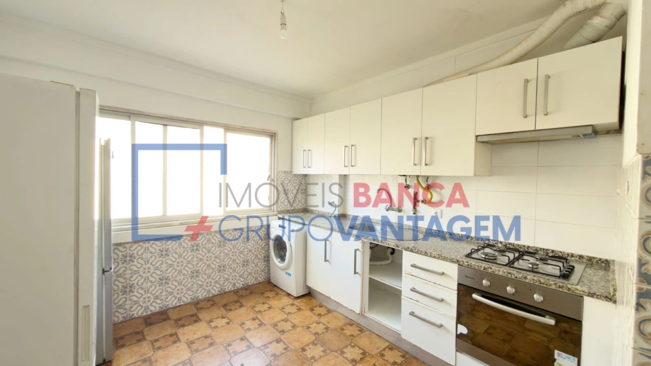 Apartamento T3 para Venda em Carregado e Cadafais Foto 5