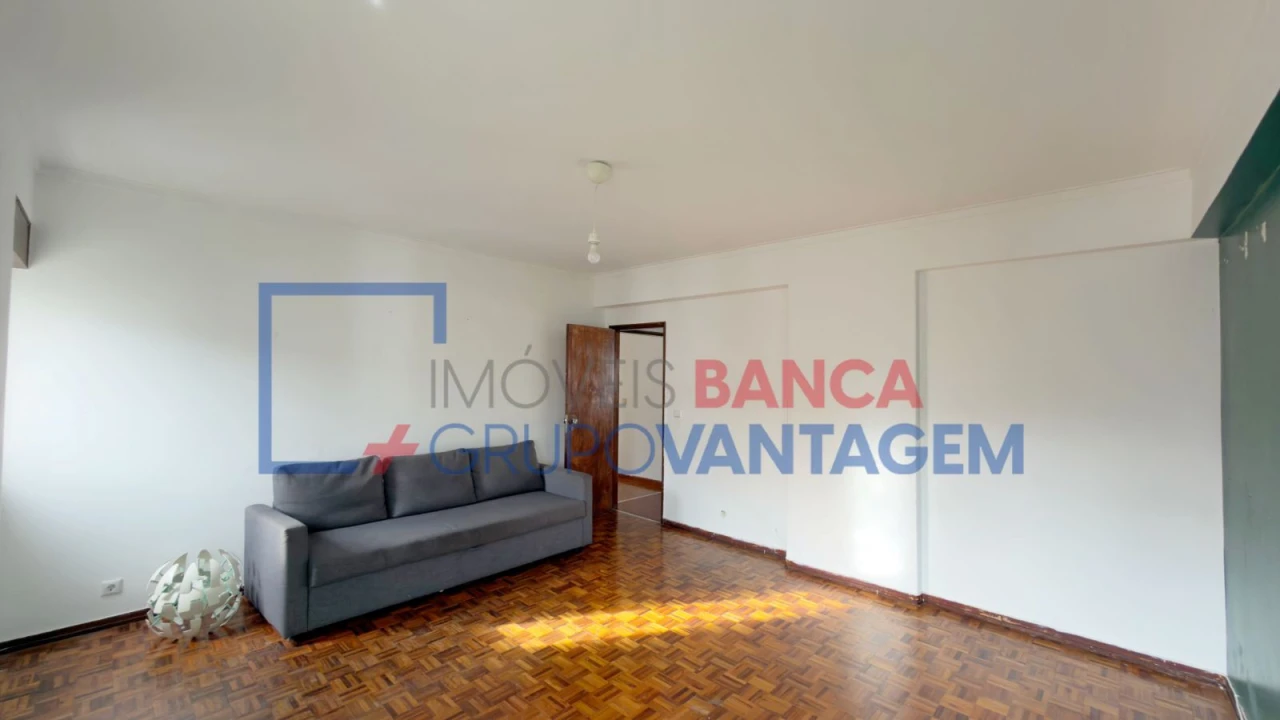 Apartamento T3 para Venda em Carregado e Cadafais Foto 13