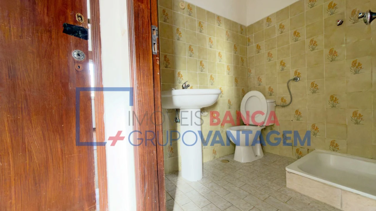 Apartamento T3 para Venda em Carregado e Cadafais Foto 29