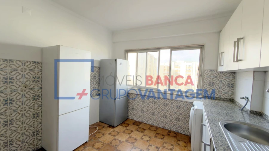 Apartamento T3 para Venda em Carregado e Cadafais Foto 6